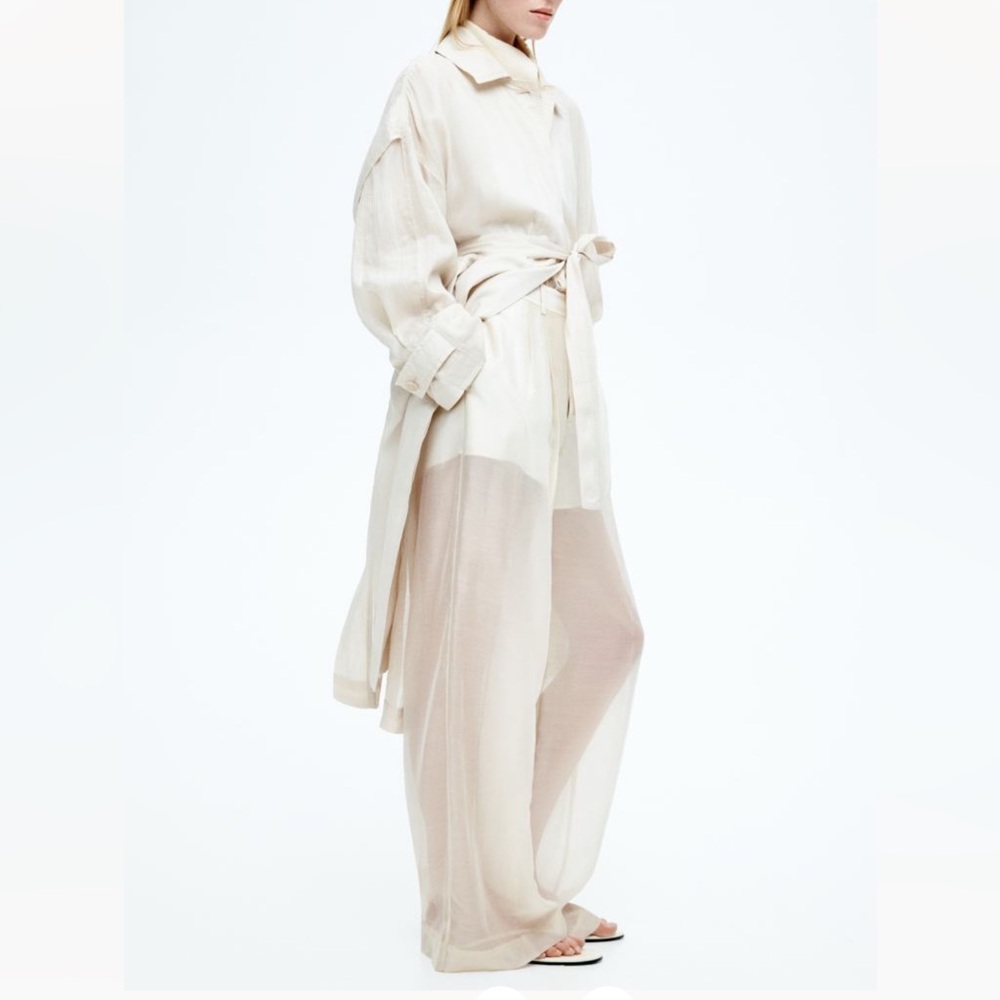 🔥POPULAR🔥 H&M Edition Spring 2025 Cream Chiffon Wide Leg Trouser Pants Size 8